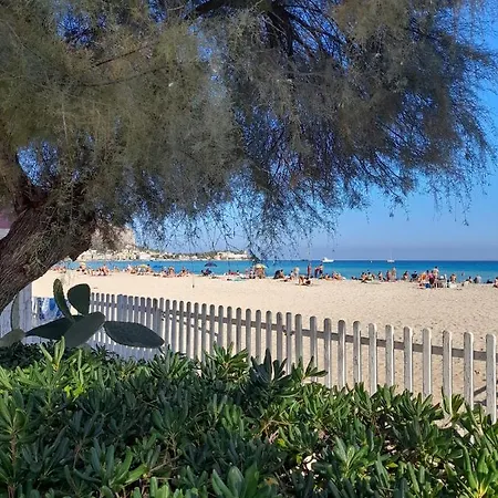 La Comodita A Due Passi Dal Mare Di Prázdninový dům Mondello