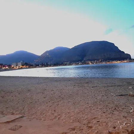 La Comodita A Due Passi Dal Mare Di Mondello