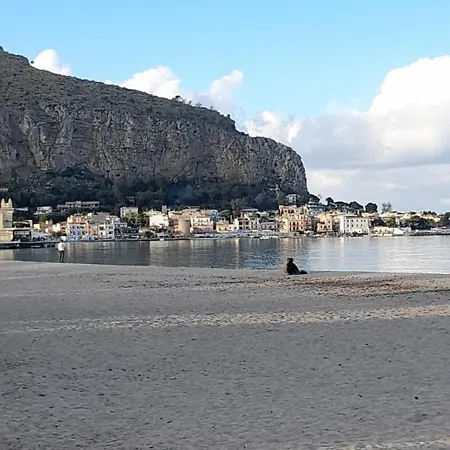 La Comodita A Due Passi Dal Mare Di Nyaraló Mondello